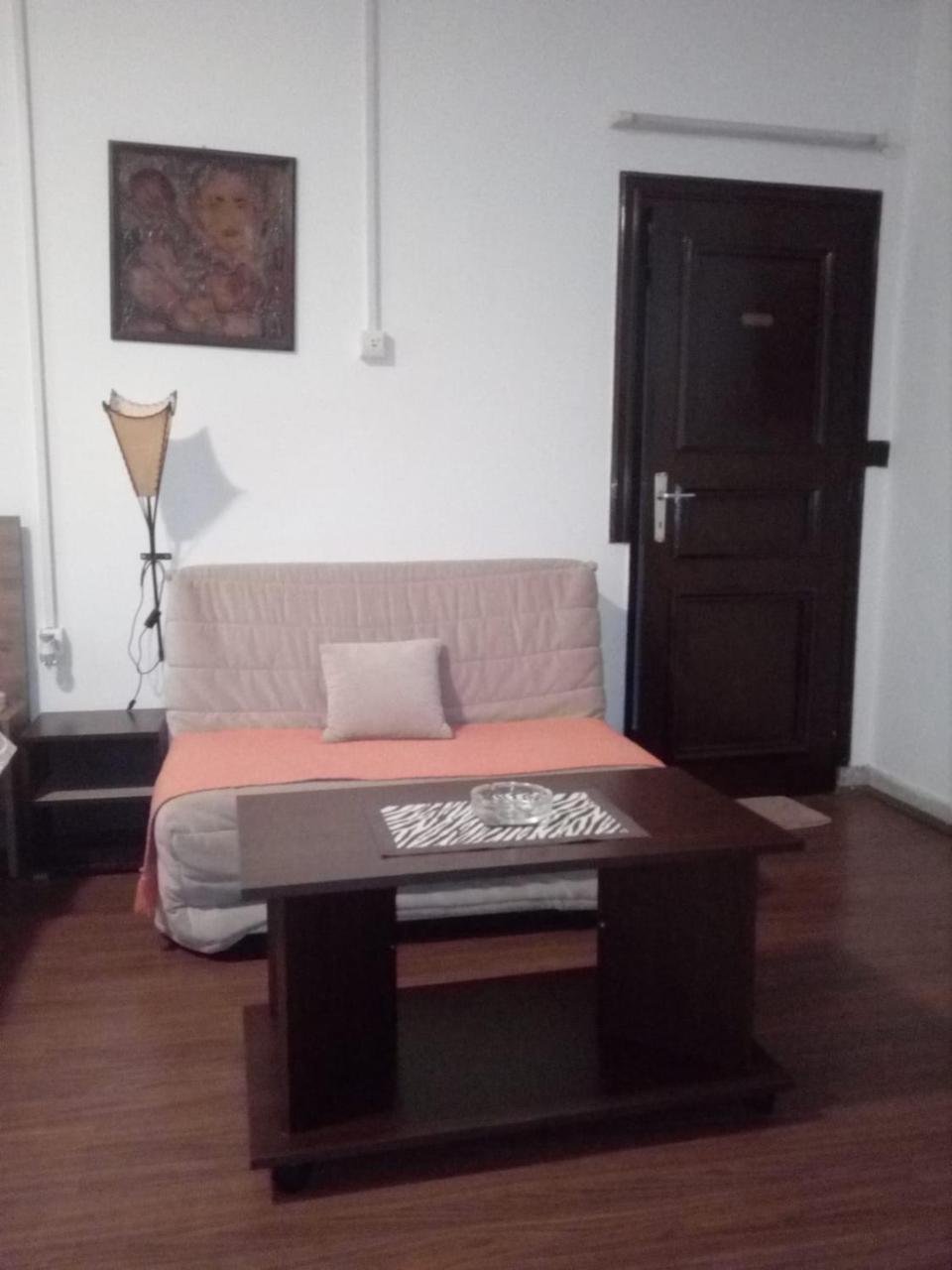 Apartment Viktor stan na dan Šabac Buitenkant foto